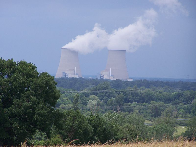 Prolonger la durée de vie des réacteurs nucléaires serait une provocation politique, un mensonge économique et une aberration énergétique