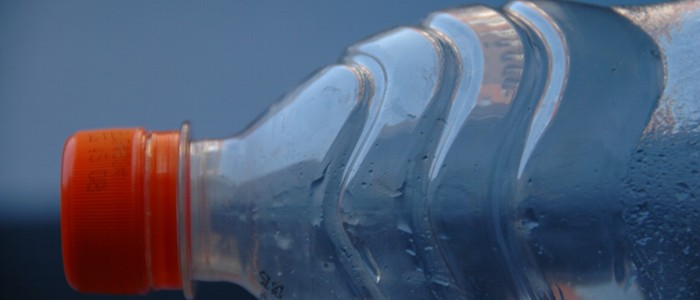 Loi Bisphénol A : les écologistes saluent une première mondiale