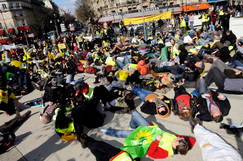 Tous à la Bastille en hommage aux victimes de Fukushima
