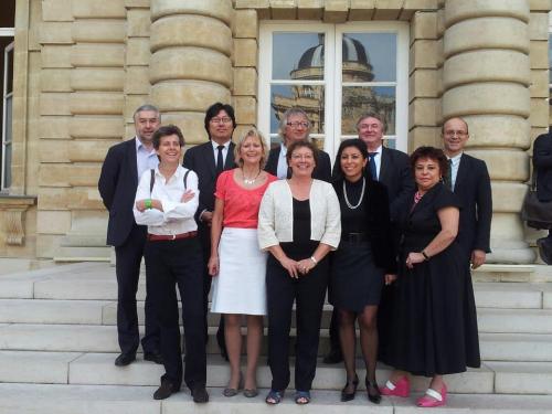 Respect des droits de l&rsquo;Homme face aux Multinationales : lettre à Laurent Fabius