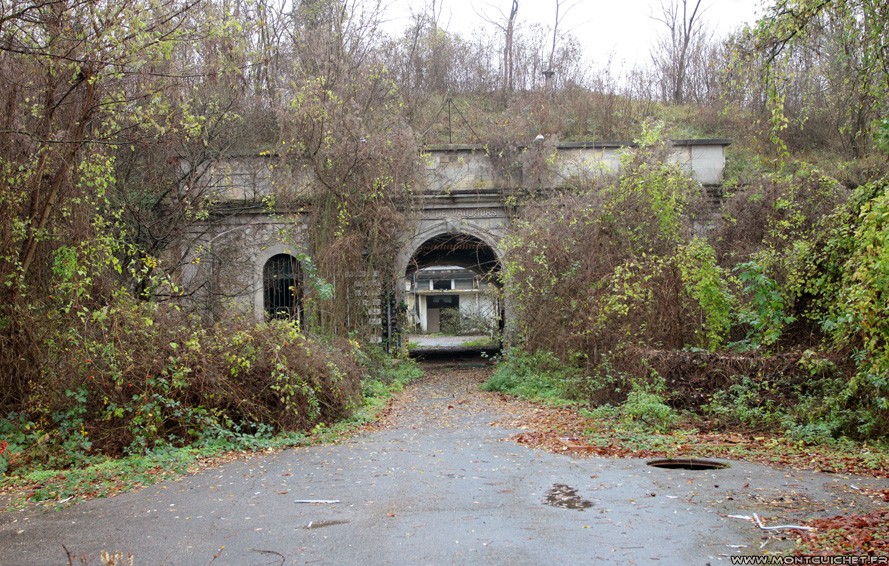 Le Fort de Vaujours et l’encombrant héritage de l’aventure nucléaire française