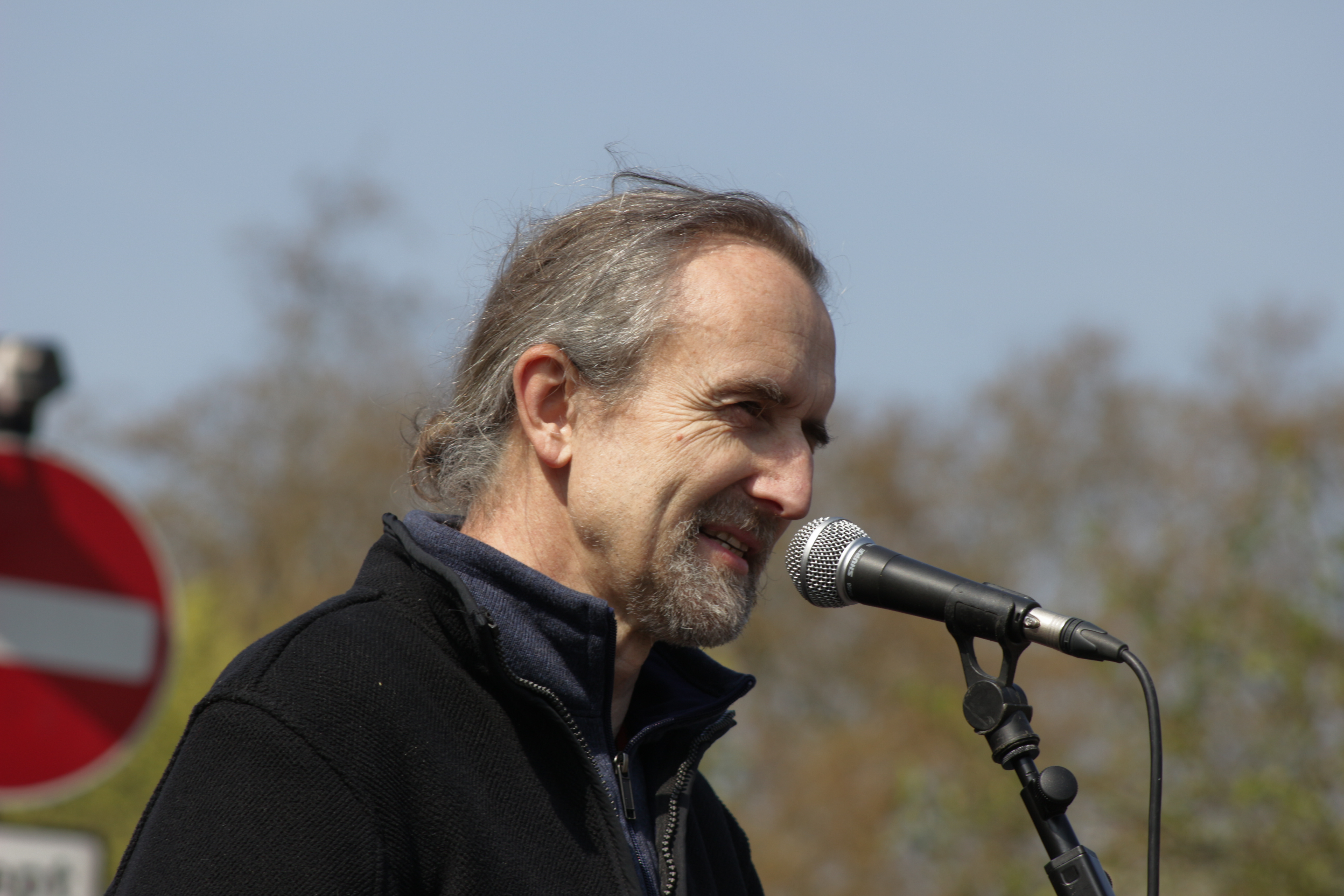 Réaction de EELV aux propos de Roger Hallam, cofondateur britannique d’Extinction rebellion